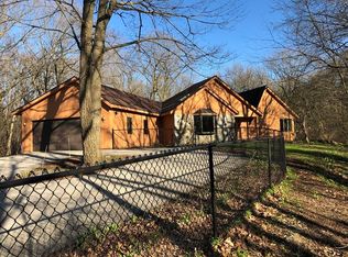 W345S4030 Virgin Forest Dr, Dousman, WI 53118