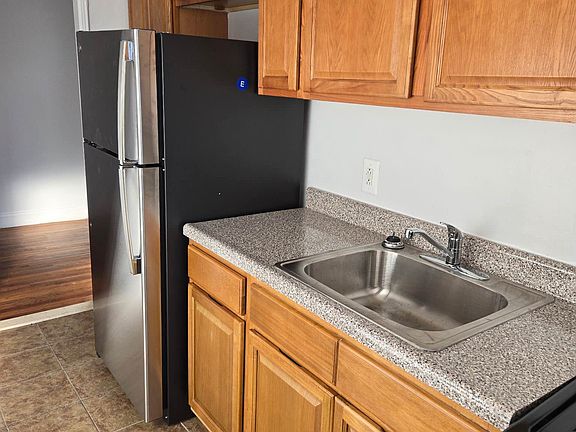 5th image of 83-34 116th St #2B