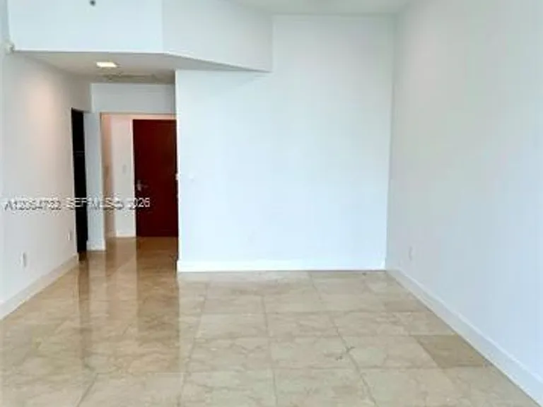 31 SE 5th Street Cu #4214 — Photo 5