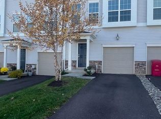 90 Wil Be Dr, Pottstown, PA 19465