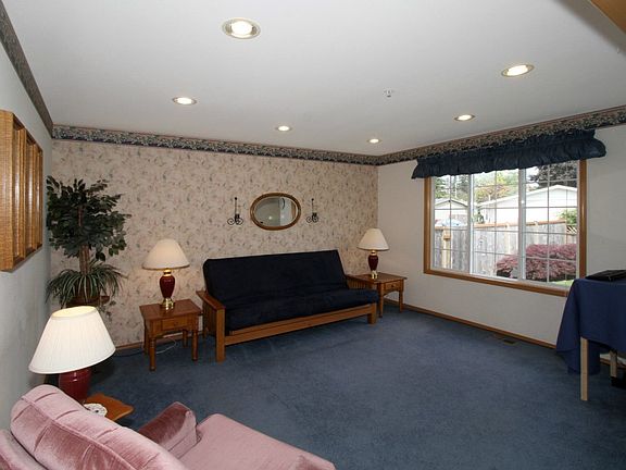2nd image of 3430 S 173rd St