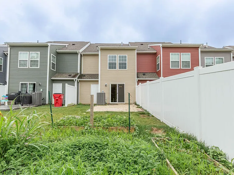 608 Thumper Dr — Photo 24