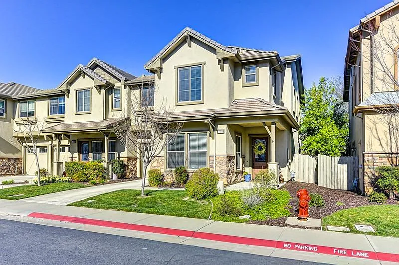 7271 Orchard Cir