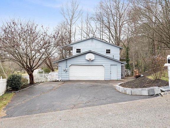 2nd image of 10117 Lonesome Pine Dr