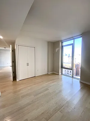 Rented by BARNES New York | media 18