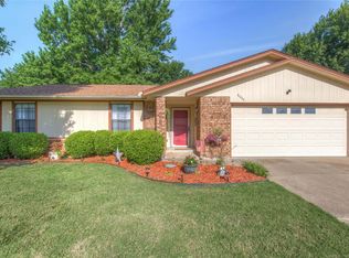 8004 S Date Ave, Broken Arrow, OK 74011