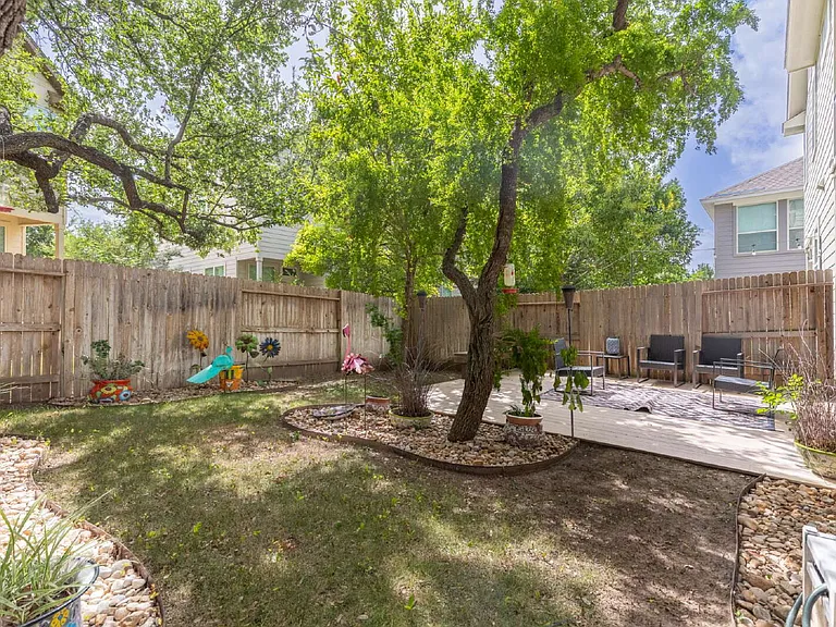 17410 Moscato — Photo 41