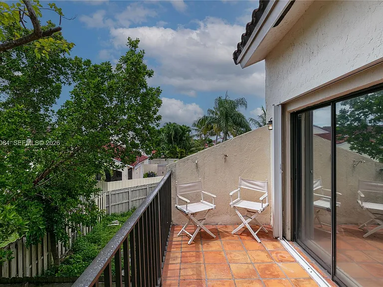 2513 San Remo Cir #2513 — Photo 21