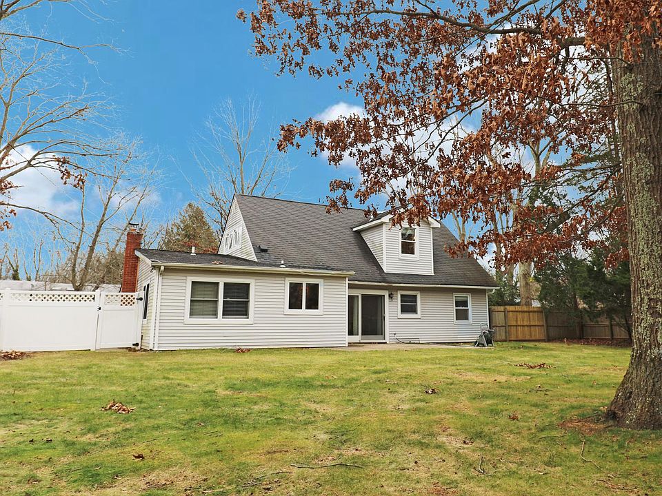 4 Saywood Ln, Stony Brook, NY 11790 Zillow