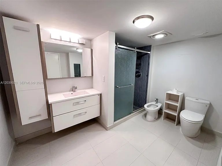 290 174th St #1117 — Photo 12
