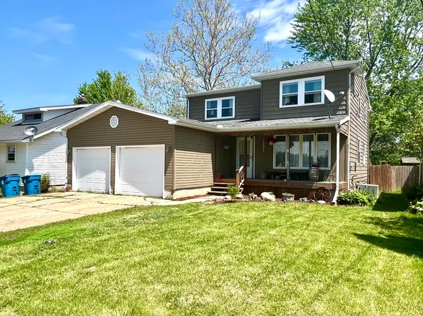1221 Plain St, Peru, IL 61354