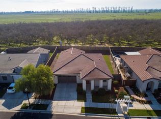 2695 Mustang Dr, Oakdale, CA 95361