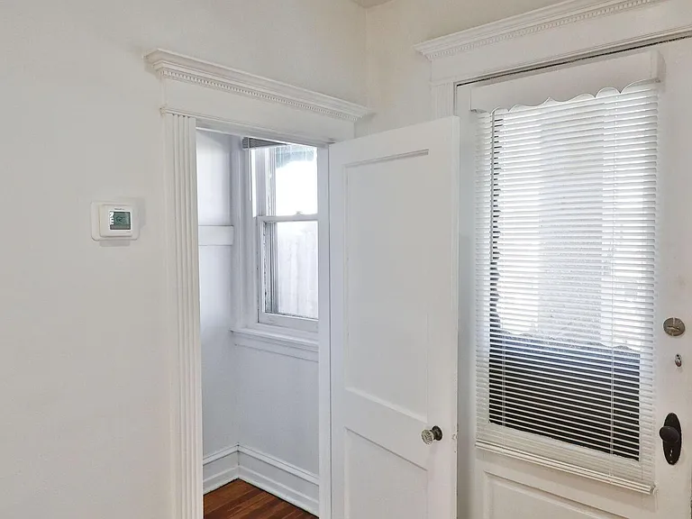 5908 Carpenter St #B — Photo 13