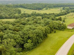 126 Rainbow Lake Dr, Villa Ridge, MO 63089