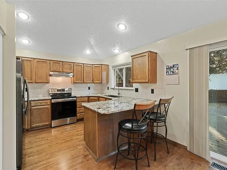 2104 S Century Ct — Photo 13