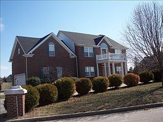1st image of 504 Pinehurst Cir