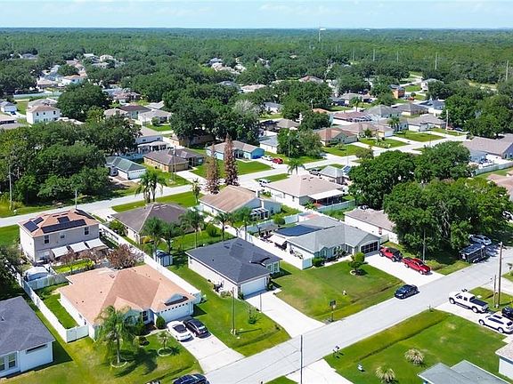 4th image of 414 FLAMINGO COURT