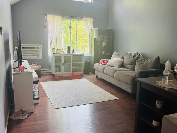 (undisclosed Address), North Providence, RI 02904