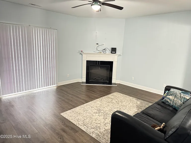 2213 Chavis Dr #B — Photo 8
