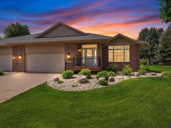 117 W Doral Ct, Sioux Falls, SD 57108
