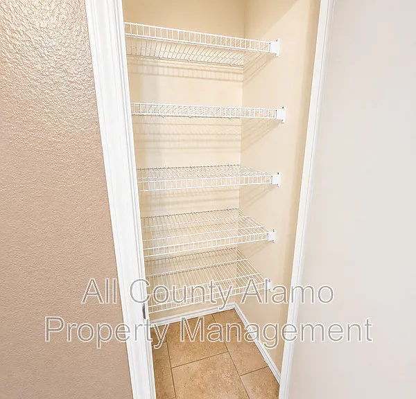 9006 Pinseeker — Photo 24