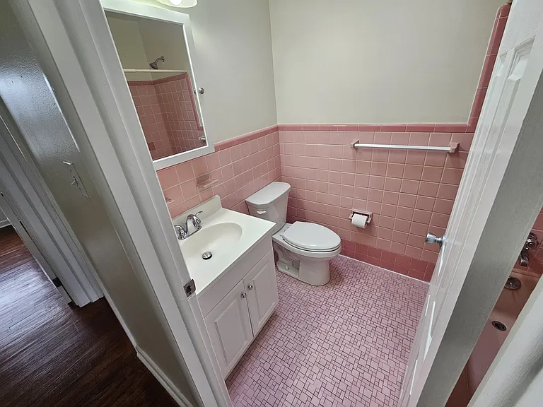 58 Suburban Ln — Photo 17