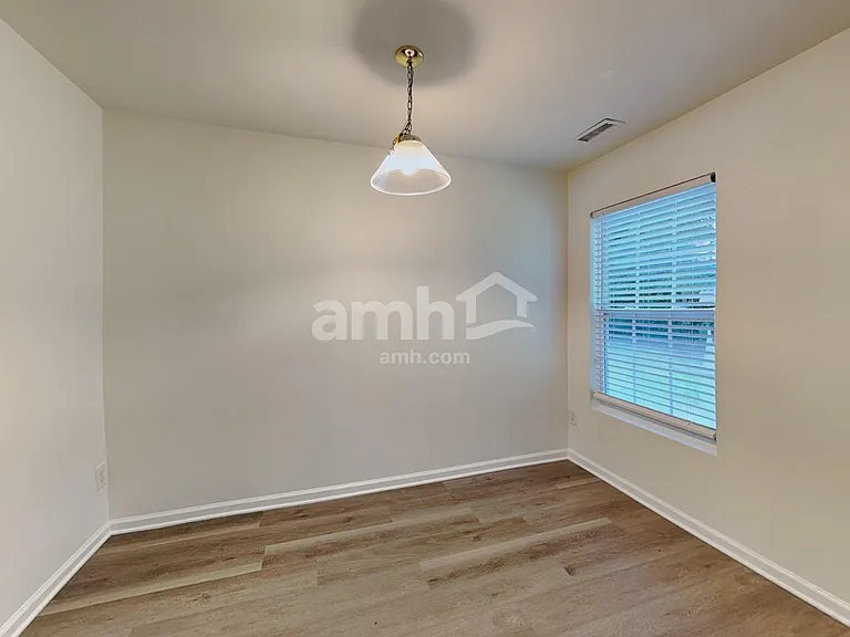 5620 Bolitar Dr — Photo 4