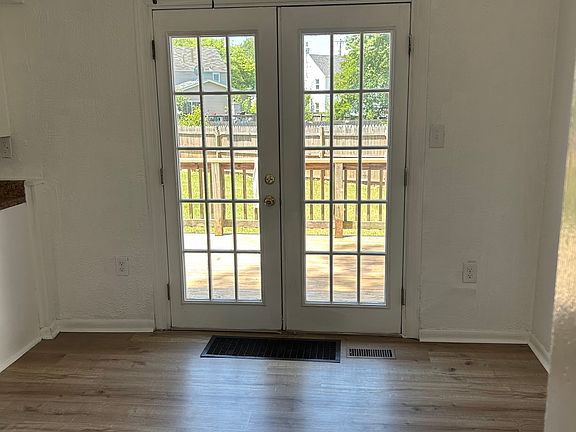 5th image of 21735 Saint Lo Pl