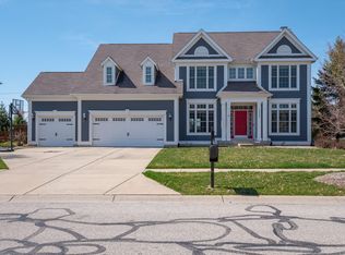 3640 Flagstone Dr, Zionsville, IN 46077