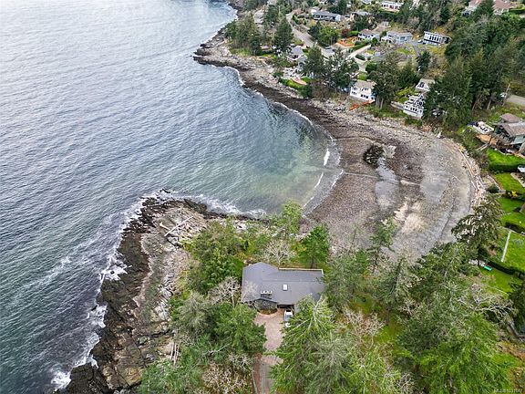 2nd image of 3610 Outrigger Rd