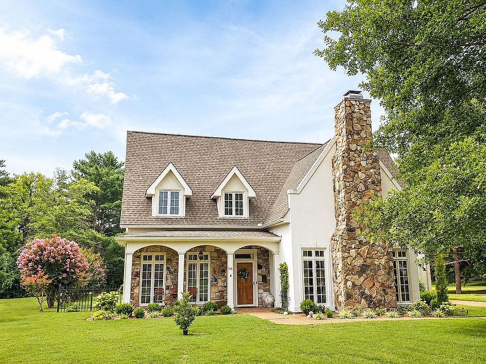 1st image of 110 Pebble View Dr