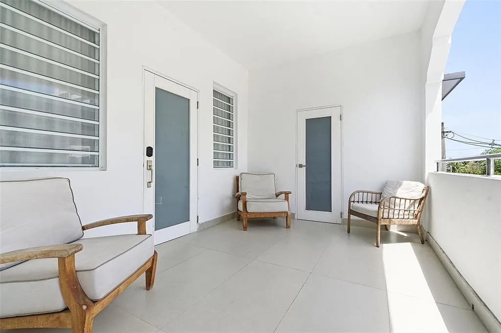3 bed, 1.5 bath, 1271 sqft, $4,700 — Photo 4