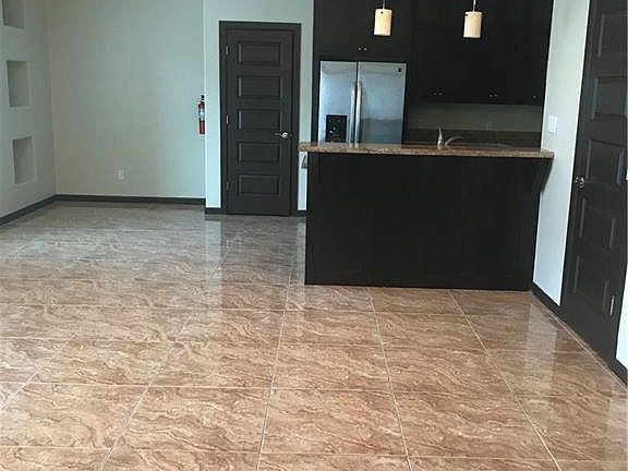3rd image of 1216 Daffodil Ave