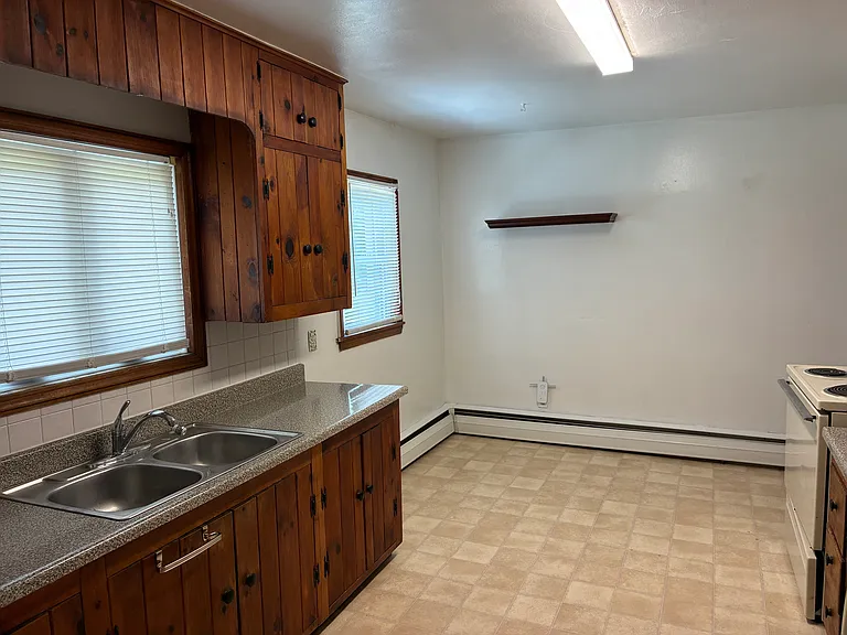 27 Dart Dr #1 — Photo 4