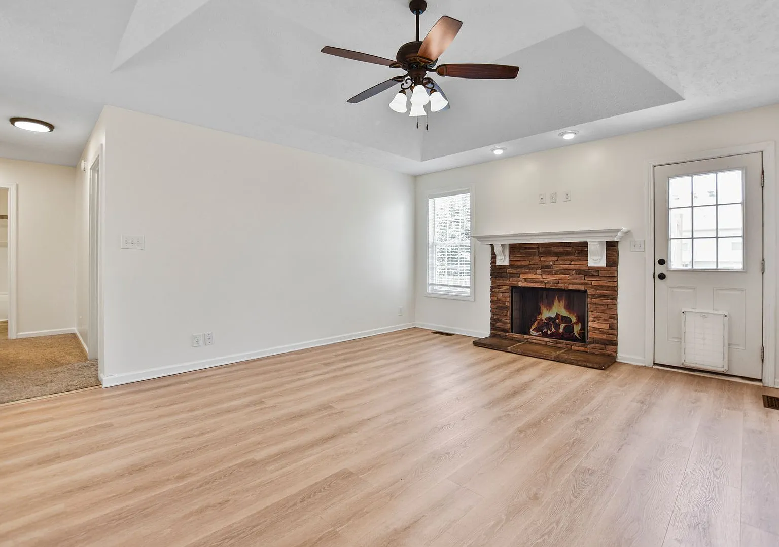 Pet Friendly Three Bedroom with Bonus! — Photo 3