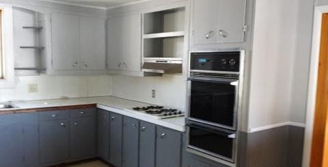 2nd image of 1003 Wisconsin St