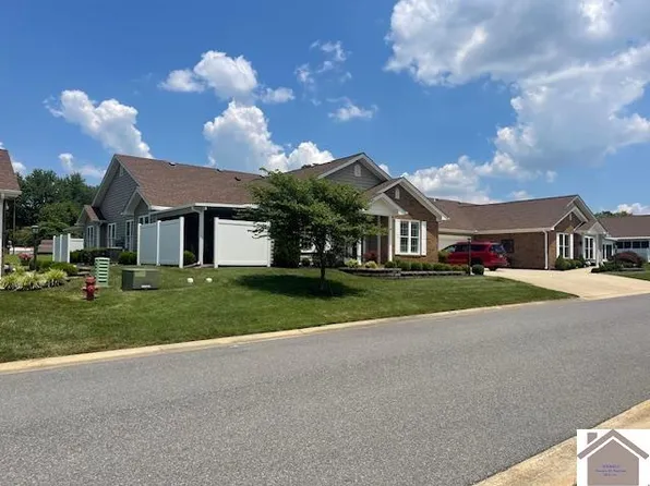 417 Villa Ridge Dr, Paducah, KY 42003