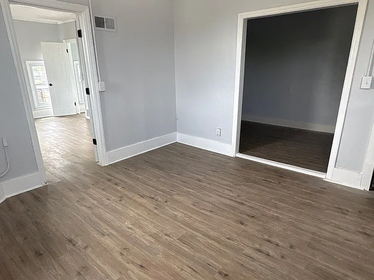 1517 Minnesota Ave #4 — Photo 2