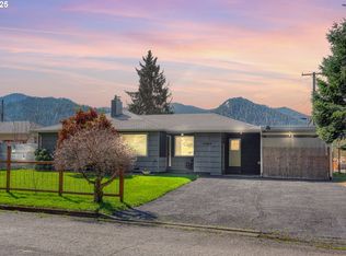 47712 Portal Dr, Oakridge, OR