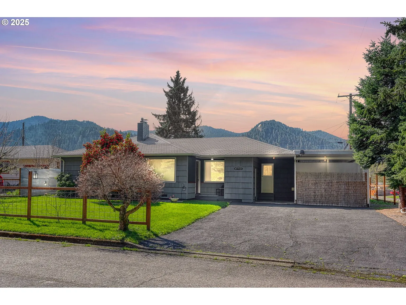 47712 Portal Dr photo 1