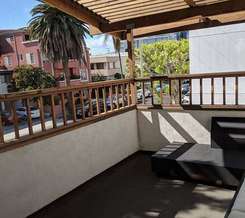 1st image of 1238 Barry Ave #6