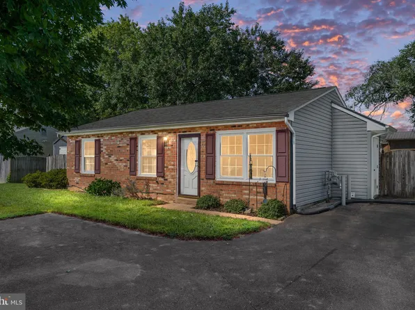11224 Old Leavells Rd, Fredericksburg, VA 22407
