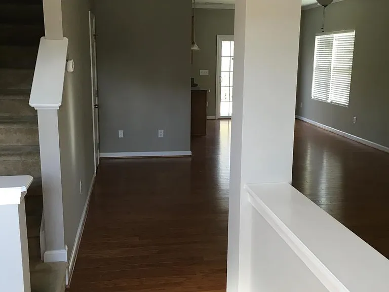 257 Hampshire Downs Dr — Photo 2