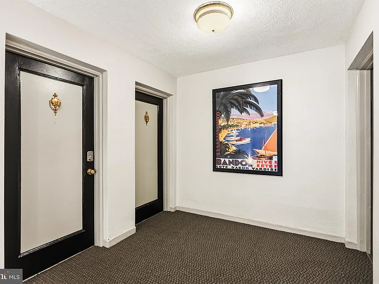 7034 Strathmore St #306 — Photo 3