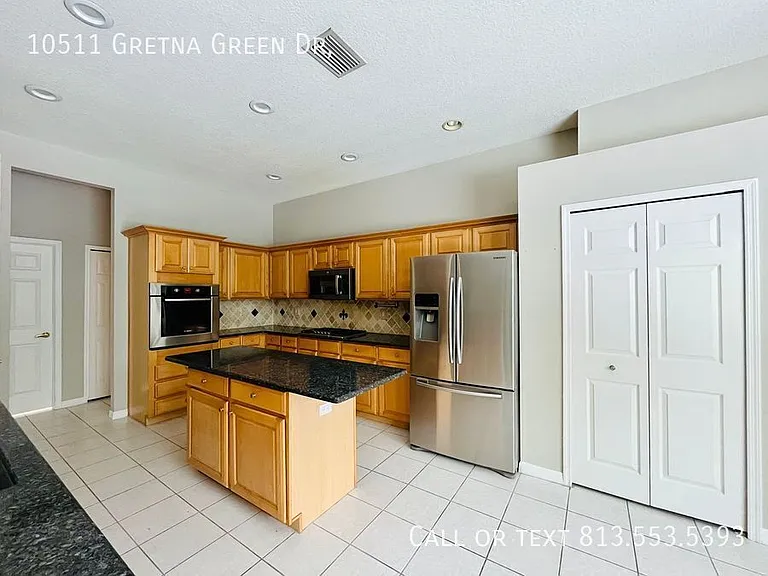 10511 Gretna Green Dr — Photo 12