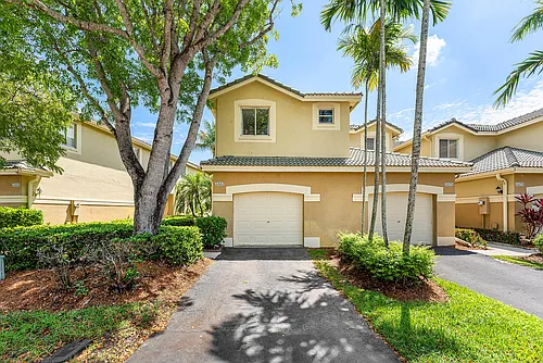 2482 Cordoba Bnd Photo 1
