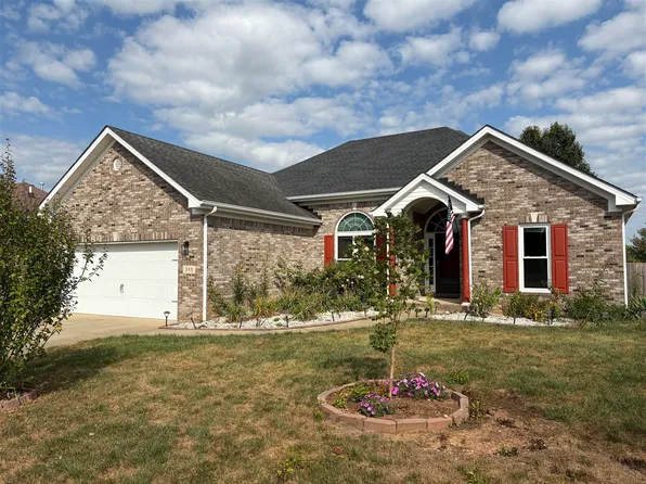 348 Kempton Ln, Bowling Green, KY 42104