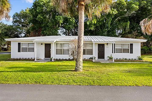 4107 18th Pl Photo 1