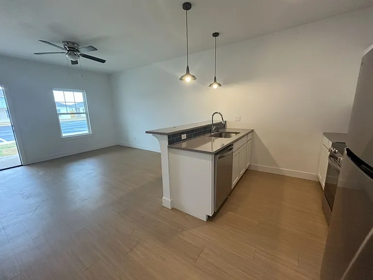1792 Riverview Drive — Photo 7