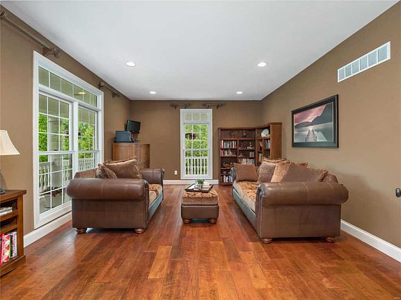 5th image of 17900 Homestead Bluffs Dr